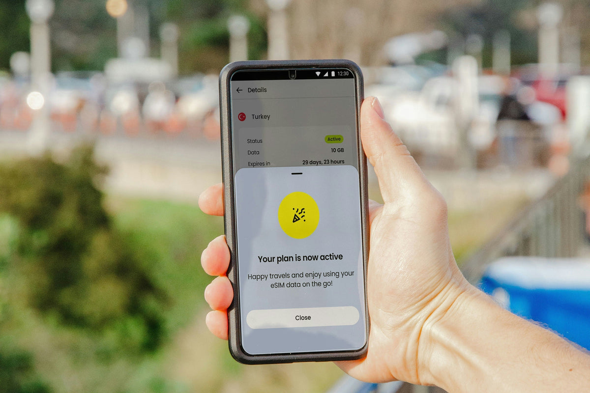 Beginner’s Guide to Using An eSIM When Traveling